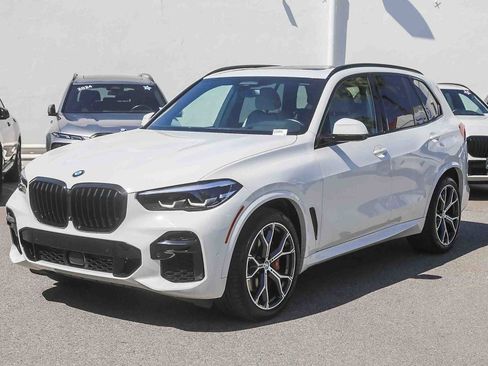 Certified 2023 BMW X5 xDrive40i w/ M Sport Package image 3