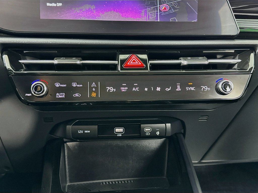 Used 2024 Kia Niro Wind w/ Wind Preserve Package FWD image 21