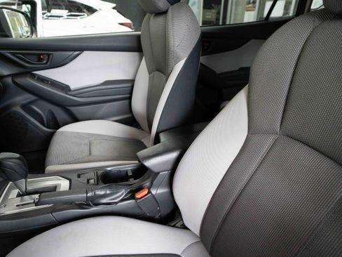 Used 2020 Subaru Crosstrek 2.0i AWD/4WD image 10
