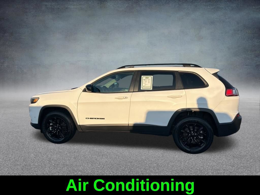 Certified 2023 Jeep Cherokee Altitude Lux AWD/4WD image 9