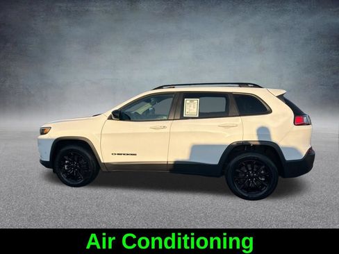 Certified 2023 Jeep Cherokee Altitude Lux AWD/4WD image 9