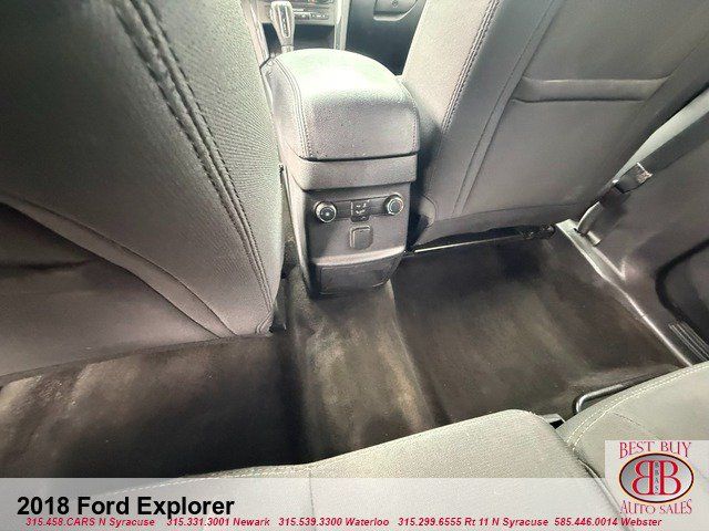Used 2018 Ford Explorer XLT AWD/4WD image 14