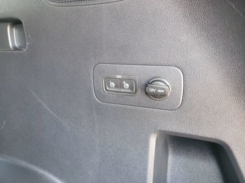 Used 2020 Hyundai Santa Fe SEL FWD image 38