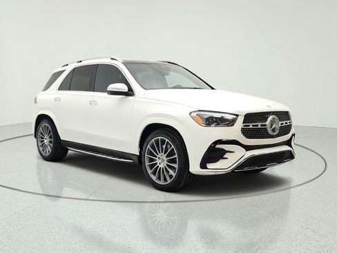 Used 2024 Mercedes-Benz GLE 350 4MATIC image 3