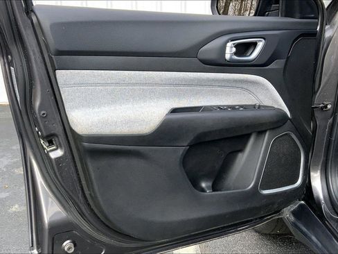 Used 2023 Jeep Compass Latitude w/ Convenience Group image 21