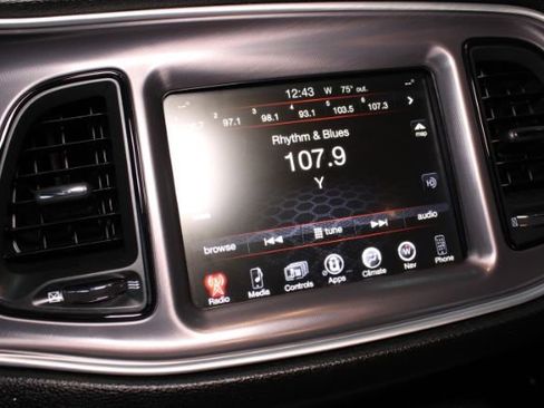 Used 2019 Dodge Challenger SXT image 21