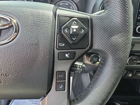 Used 2023 Toyota Tacoma TRD Off-Road w/ Technology Package AWD/4WD image 25