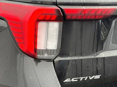 New 2026 Ford Explorer Active w/ Active Comfort Package image 8