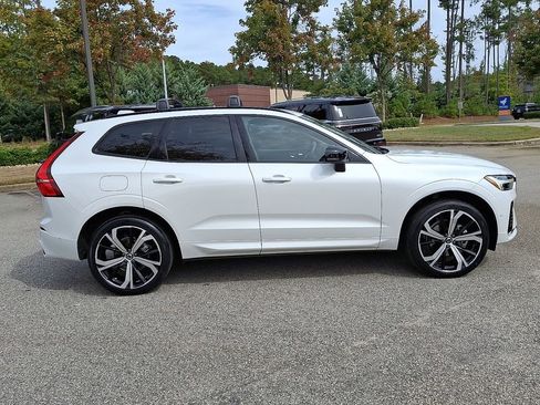 Used 2023 Volvo XC60 B5 Ultimate w/ Climate Package image 7