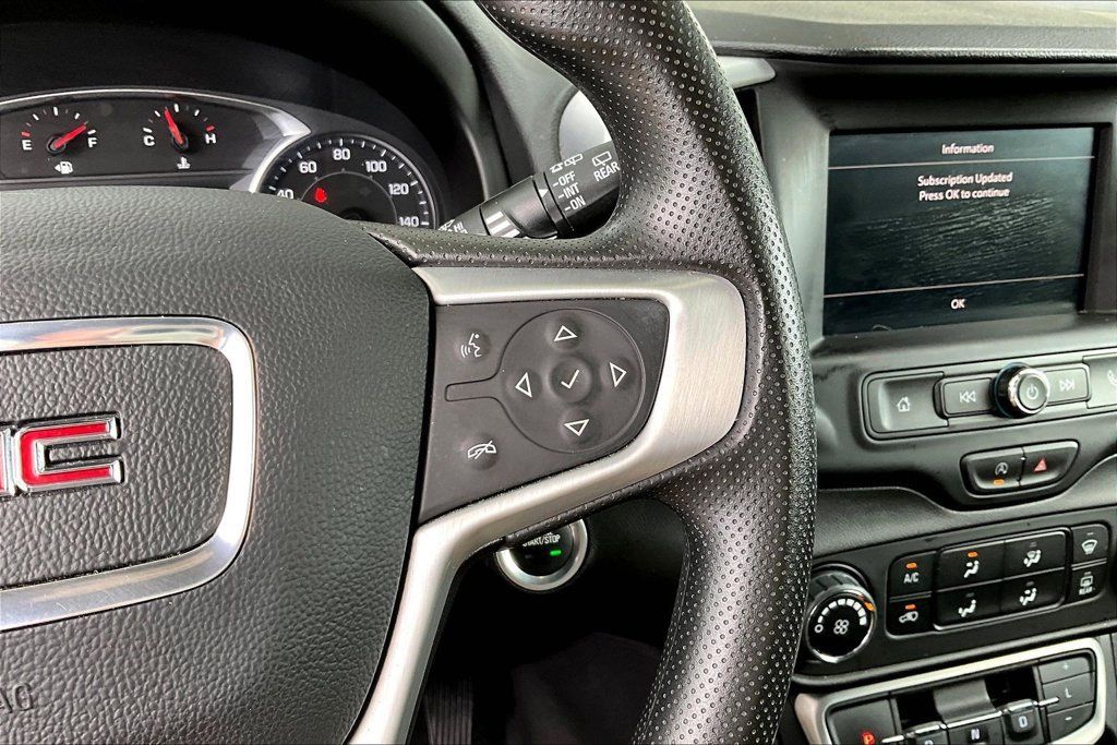 Used 2024 GMC Terrain SLE AWD/4WD image 12
