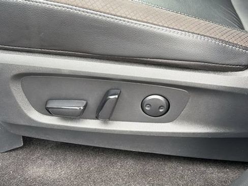 Certified 2024 Nissan Pathfinder SL AWD/4WD image 10