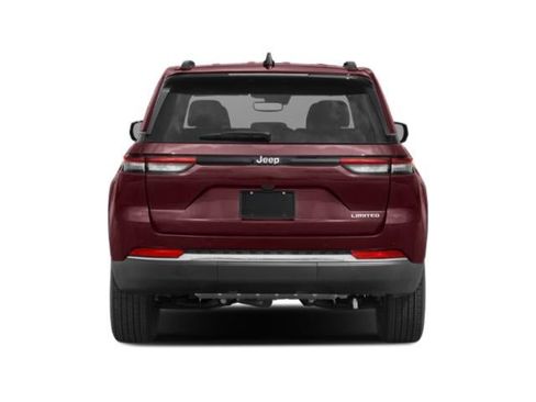 Used 2023 Jeep Grand Cherokee Overland w/ Luxury Tech Group IV AWD/4WD image 5