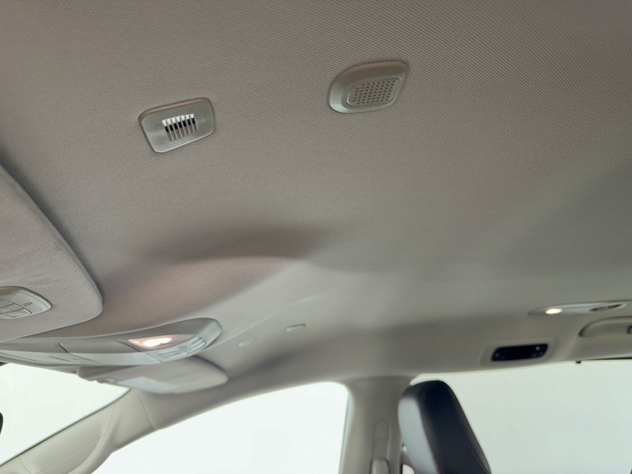 Used 2019 Chrysler Pacifica Touring-L FWD image 27