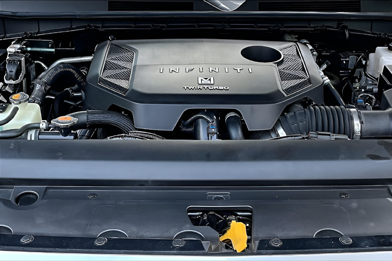 Used 2025 INFINITI QX80 Luxe AWD/4WD image 28