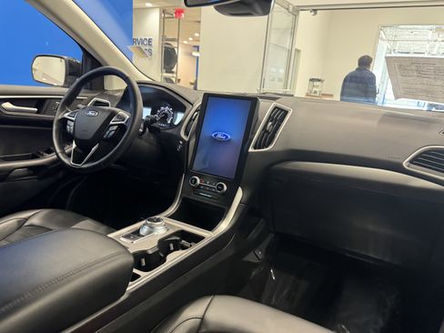 Certified 2024 Ford Edge SEL image 13