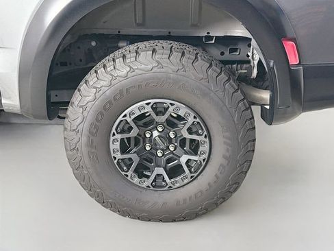 Certified 2025 Ford F150 Raptor w/ Equipment Group 803A Raptor R AWD/4WD image 38