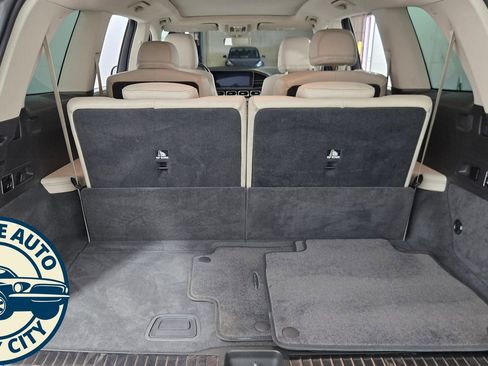 Used 2020 Mercedes-Benz GLS 450 4MATIC image 34