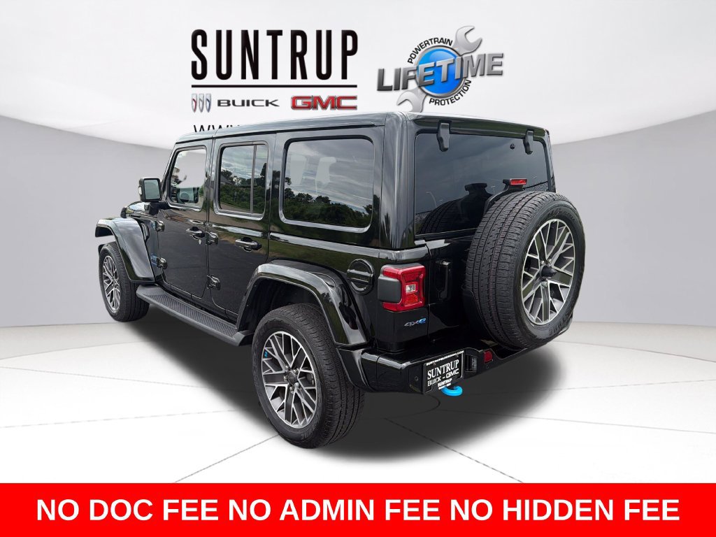Used 2023 Jeep Wrangler Unlimited Sahara AWD/4WD image 5