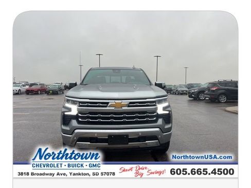 Used 2024 Chevrolet Silverado 1500 LTZ w/ LTZ Premium Package AWD/4WD image 3