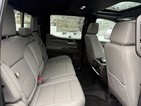New 2026 GMC Sierra 1500 SLT w/ SLT Premium Package image 20