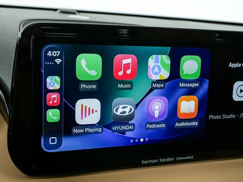 Used 2023 Hyundai Santa Fe Calligraphy w/ Cargo Package image 16