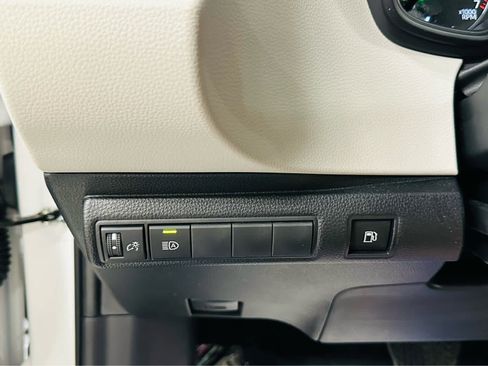 Certified 2024 Toyota Corolla LE FWD image 14