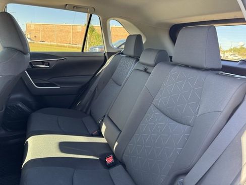 Used 2024 Toyota RAV4 XLE w/ Convenience Package image 14