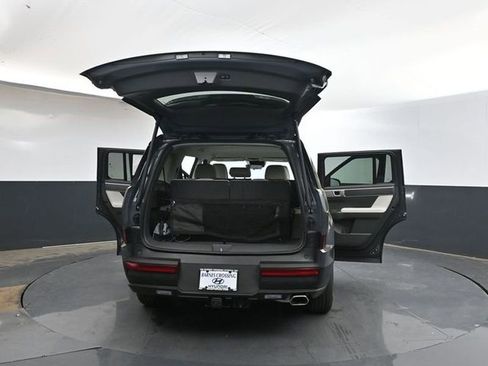 Used 2026 Hyundai Santa Fe SEL w/ Tow & Go Package image 36