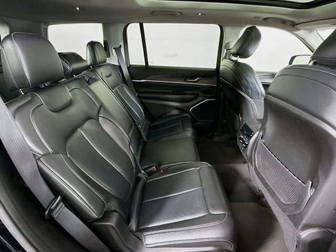 Used 2022 Jeep Grand Cherokee L Limited image 32