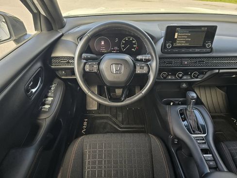 Used 2024 Honda HR-V Sport image 14