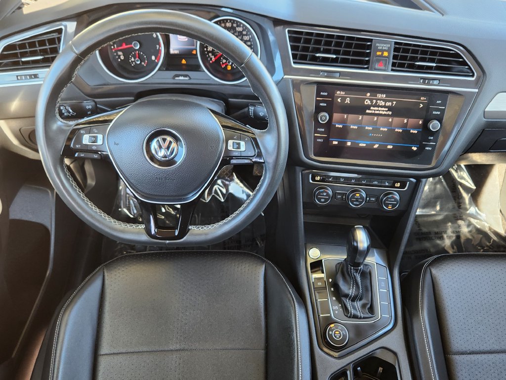 Used 2021 Volkswagen Tiguan SE AWD/4WD image 2