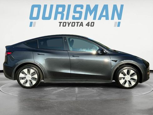 Used 2024 Tesla Model Y Long Range image 8