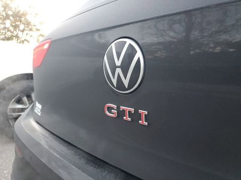 Used 2022 Volkswagen GTI Autobahn image 6