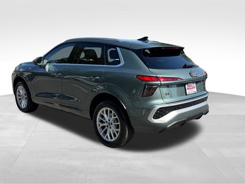 New 2026 Audi Q3 quattro 2.0T AWD/4WD image 5