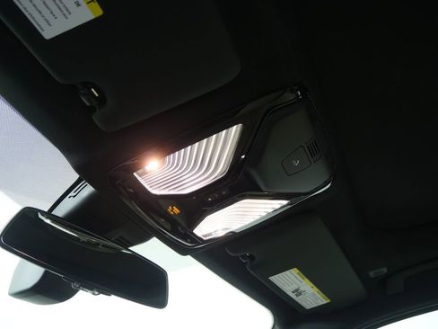 New 2026 BMW 330i xDrive Sedan w/ Premium Package image 21