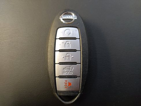 Used 2020 Nissan Murano SL image 32