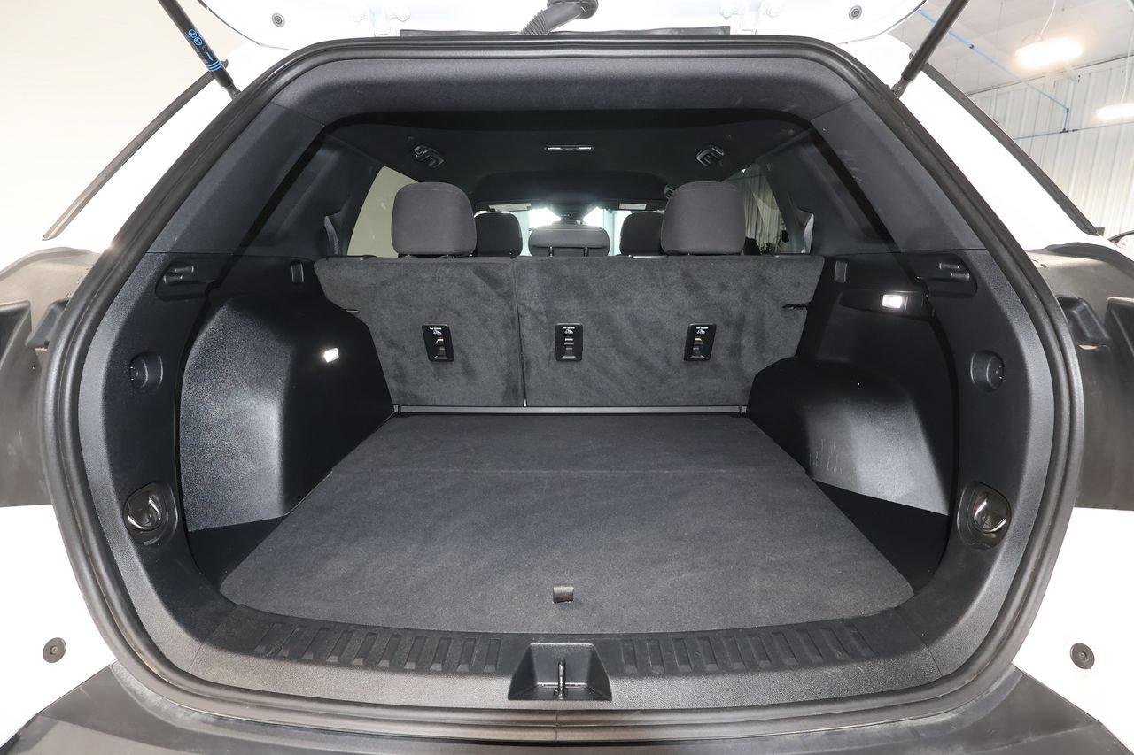 Certified 2026 GMC Terrain Elevation AWD/4WD image 25