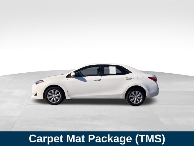 Used 2017 Toyota Corolla LE w/ Carpet Mat Package (TMS) FWD image 2