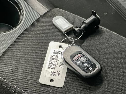Used 2025 Honda Civic Sport image 31