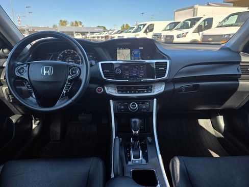Used 2015 Honda Accord Touring image 8