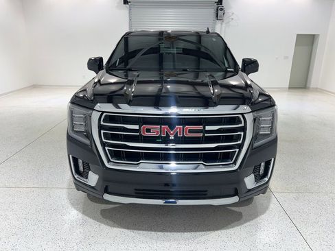 Used 2024 GMC Yukon XL SLT w/ SLT Luxury Package AWD/4WD image 8