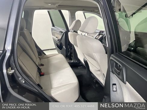 Used 2017 Subaru Forester 2.5i Premium w/ All-Weather Package AWD/4WD image 15