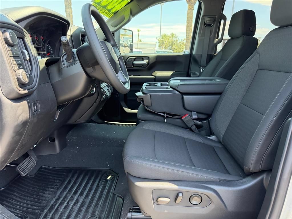 New 2026 Chevrolet Silverado 2500 Custom w/ Custom Value Package AWD/4WD image 5