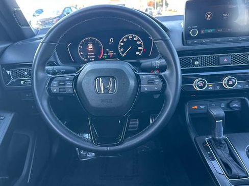 Used 2025 Honda Civic Sport image 16