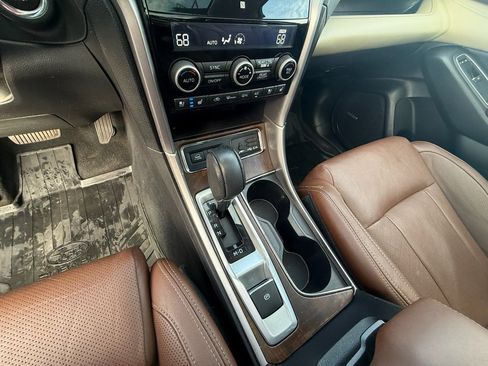 Used 2020 Subaru Ascent Touring w/ Popular Package #3 image 18