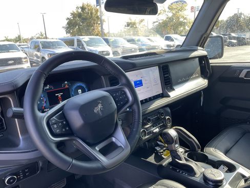 New 2025 Ford Bronco Badlands w/ Sasquatch Package image 41