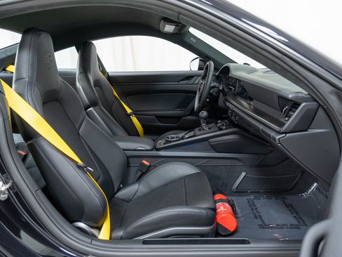 Used 2026 Porsche 911 GT3 RWD image 37