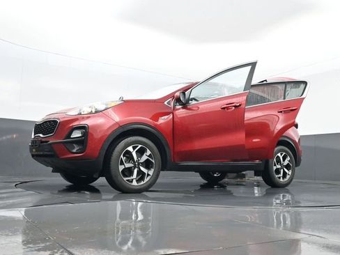 Used 2022 Kia Sportage LX image 31