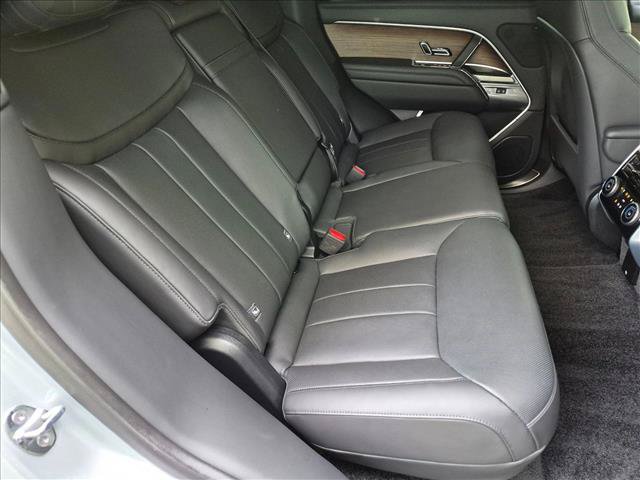 Used 2025 Land Rover Range Rover SE AWD/4WD image 21