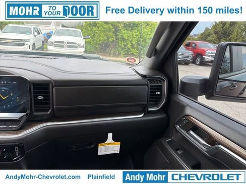 Used 2024 Chevrolet Silverado 2500 LT w/ Midnight Edition AWD/4WD image 24